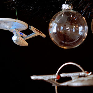 8395113234_389f53ec4d_starship-enterprise-300x300